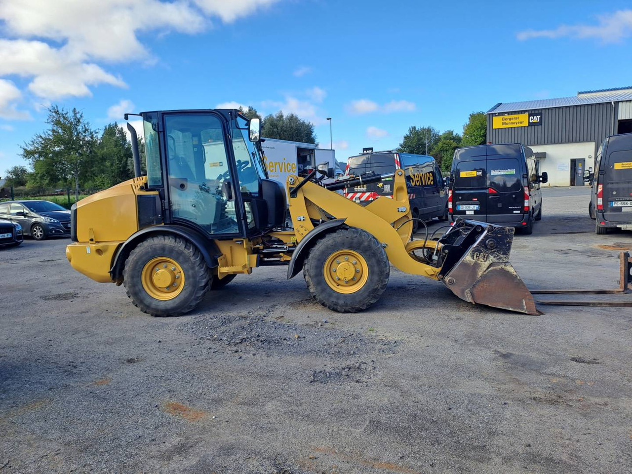CAT 906M - Hjullastare: bild 1 CAT 906M - Hjullastare: bild 1