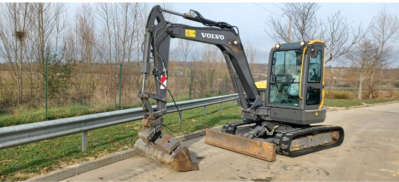 VOLVO CONSTRUCTION EQUIPMENT ECR58D - Bandgrävare: bild 1 VOLVO CONSTRUCTION EQUIPMENT ECR58D - Bandgrävare: bild 1