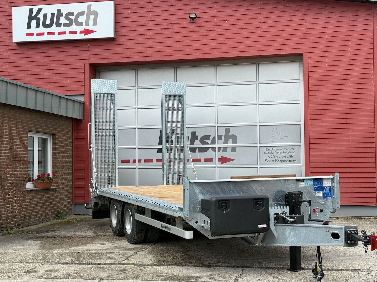 Müller-Mitteltal ETÜTAR 14,4 Tieflader, LED, Runduml. RDÜ - Flaksläp: bild 4 Müller-Mitteltal ETÜTAR 14,4 Tieflader, LED, Runduml. RDÜ - Flaksläp: bild 4