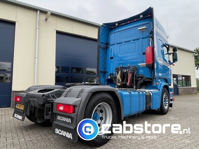 Scania R450 LA4X2MNA Euro 6 Topline Scania R450 LA4X2MNA Euro 6 - Topline - 2 Dieseltanks - Bouwjaar 2015 - Good condition - Dragbil: bild 4 Scania R450 LA4X2MNA Euro 6 Topline Scania R450 LA4X2MNA Euro 6 - Topline - 2 Dieseltanks - Bouwjaar 2015 - Good condition - Dragbil: bild 4