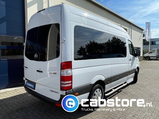 Mercedes-Benz SPRINTER 211 CDI - L2/H2- Automatische versnellingsbak - 9 Persoons - Bouwjaar 2009 - APK tot 17-01-2026 ! - Side bars - Privacy glas - Airco - Minibuss, Persontransport: bild 4 Mercedes-Benz SPRINTER 211 CDI - L2/H2- Automatische versnellingsbak - 9 Persoons - Bouwjaar 2009 - APK tot 17-01-2026 ! - Side bars - Privacy glas - Airco - Minibuss, Persontransport: bild 4