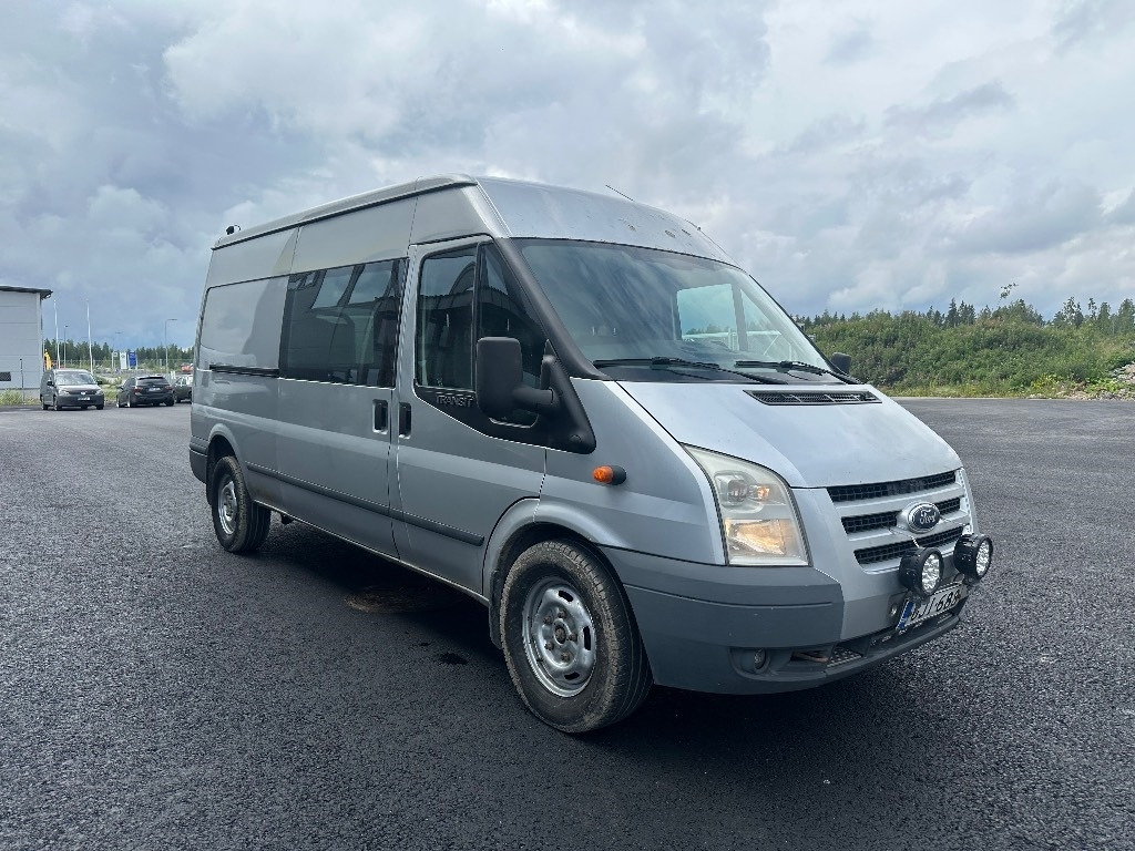 Ford Transit T350 4X4 huoltohyllyt - Skåpbil: bild 2 Ford Transit T350 4X4 huoltohyllyt - Skåpbil: bild 2