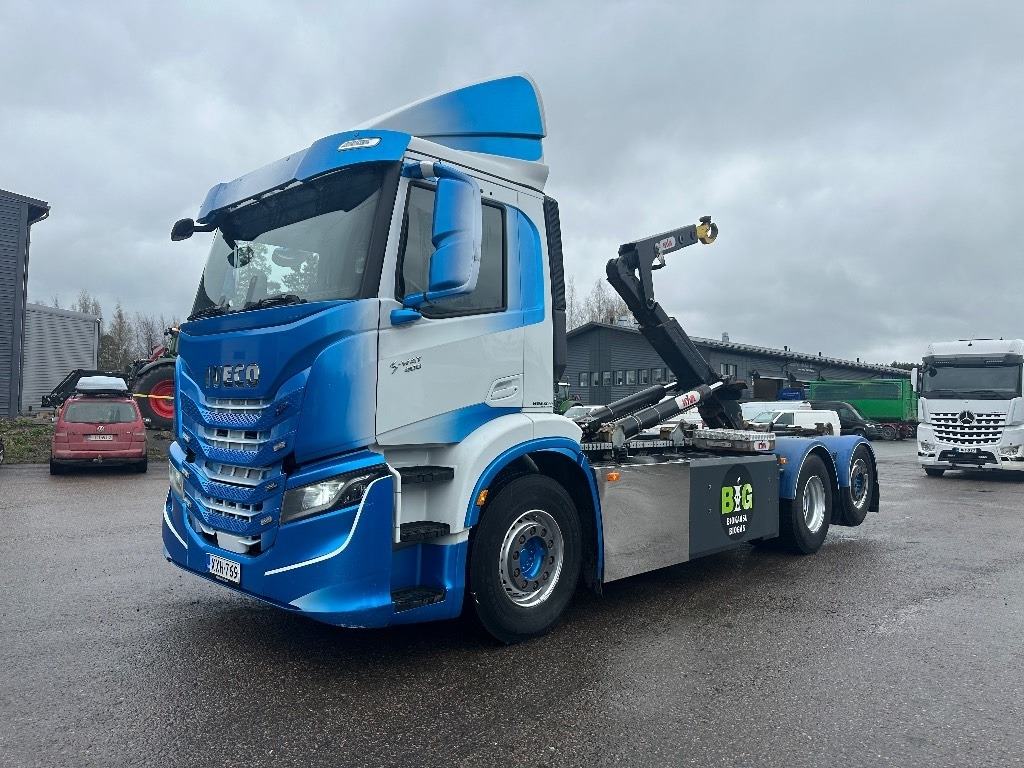Iveco AD 260S40 Y/FS CNG - Lastväxlare lastbil: bild 1 Iveco AD 260S40 Y/FS CNG - Lastväxlare lastbil: bild 1