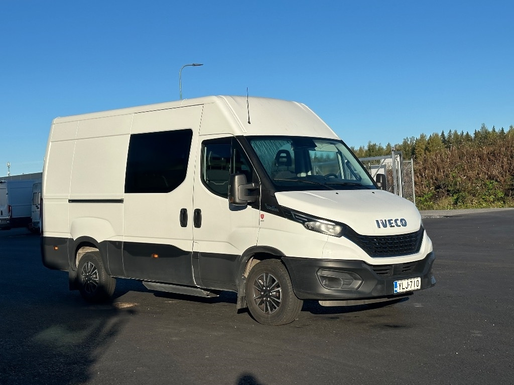 Iveco Daily 35S14 CNG A8 Huom! 6hlö PAKETTIAUTO - Skåpbil: bild 3 Iveco Daily 35S14 CNG A8 Huom! 6hlö PAKETTIAUTO - Skåpbil: bild 3