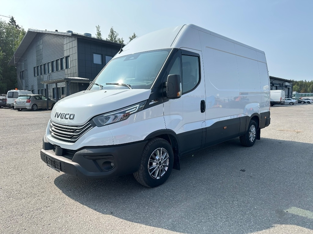 Iveco Daily 35S18A8 12m3 - Skåpbil: bild 1 Iveco Daily 35S18A8 12m3 - Skåpbil: bild 1
