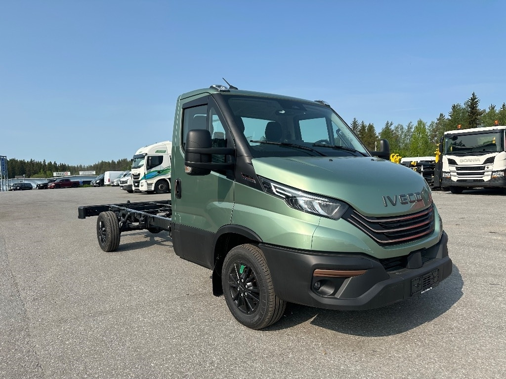 Iveco Daily 35S18A8 alusta - Skåpbil: bild 3 Iveco Daily 35S18A8 alusta - Skåpbil: bild 3