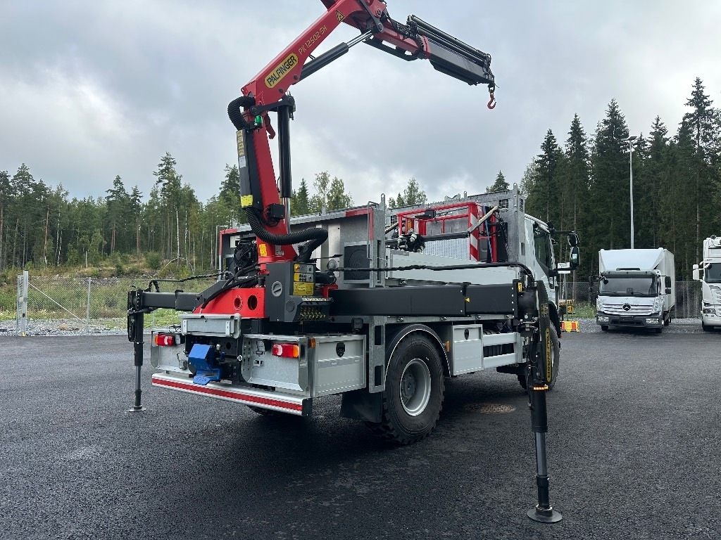 Iveco Eurocargo ML150E28 4x4 sähkölaitos varustein - Kranbil: bild 3 Iveco Eurocargo ML150E28 4x4 sähkölaitos varustein - Kranbil: bild 3