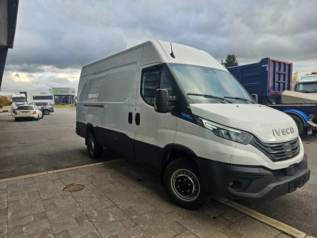 Iveco eDaily 42S14 12m3 - Skåpbil, El transportbil: bild 2 Iveco eDaily 42S14 12m3 - Skåpbil, El transportbil: bild 2
