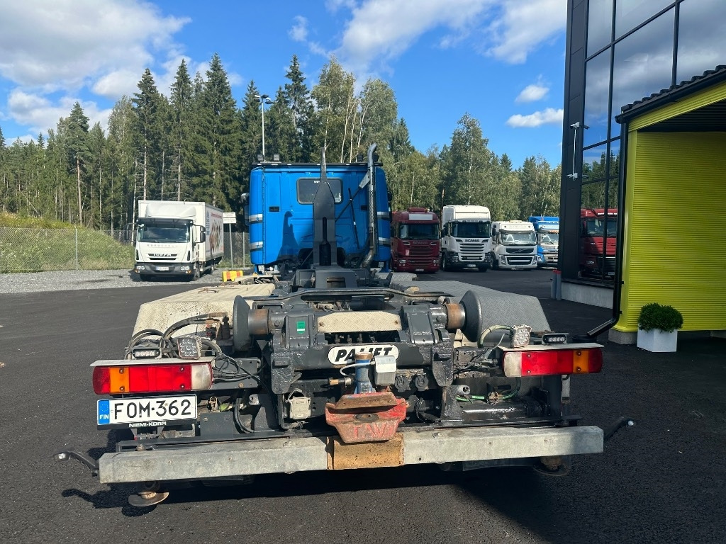 Scania R420 8X4/4 - Lastväxlare lastbil: bild 5 Scania R420 8X4/4 - Lastväxlare lastbil: bild 5
