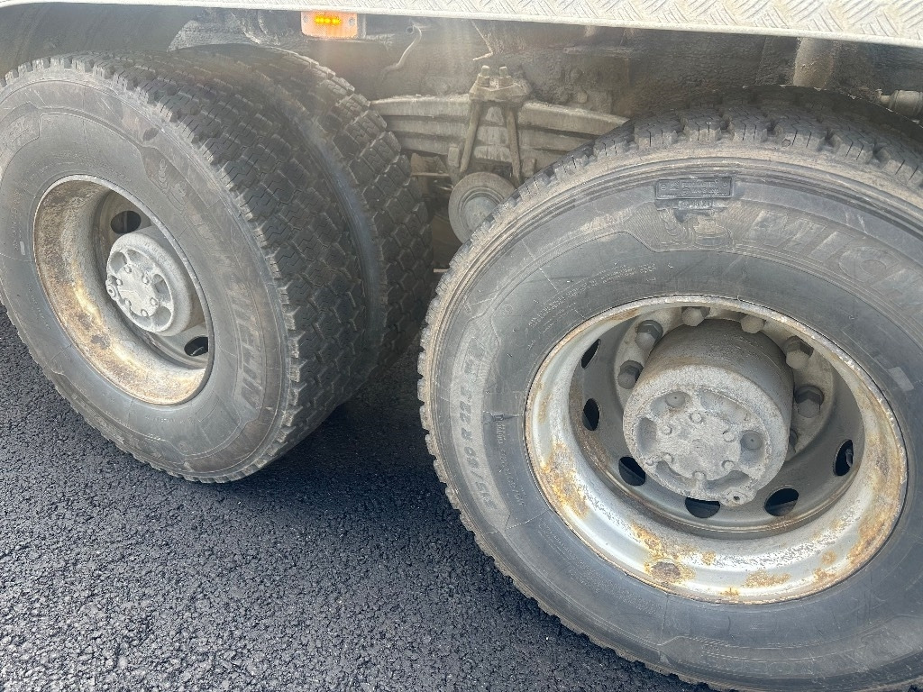 Volvo FH 440 6x4 - Lastväxlare lastbil: bild 5 Volvo FH 440 6x4 - Lastväxlare lastbil: bild 5