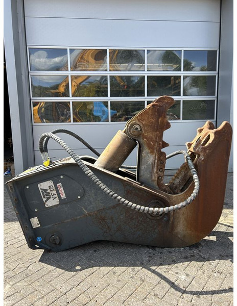 VTN VF19 - Hydraulisk sax för Byggmaskiner: bild 1 VTN VF19 - Hydraulisk sax för Byggmaskiner: bild 1