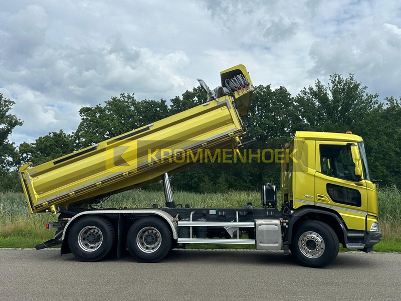DAF XD 450 FAT Demo | 6x4 | 3 zijdige Kipper - Tippbil lastbil: bild 2 DAF XD 450 FAT Demo | 6x4 | 3 zijdige Kipper - Tippbil lastbil: bild 2