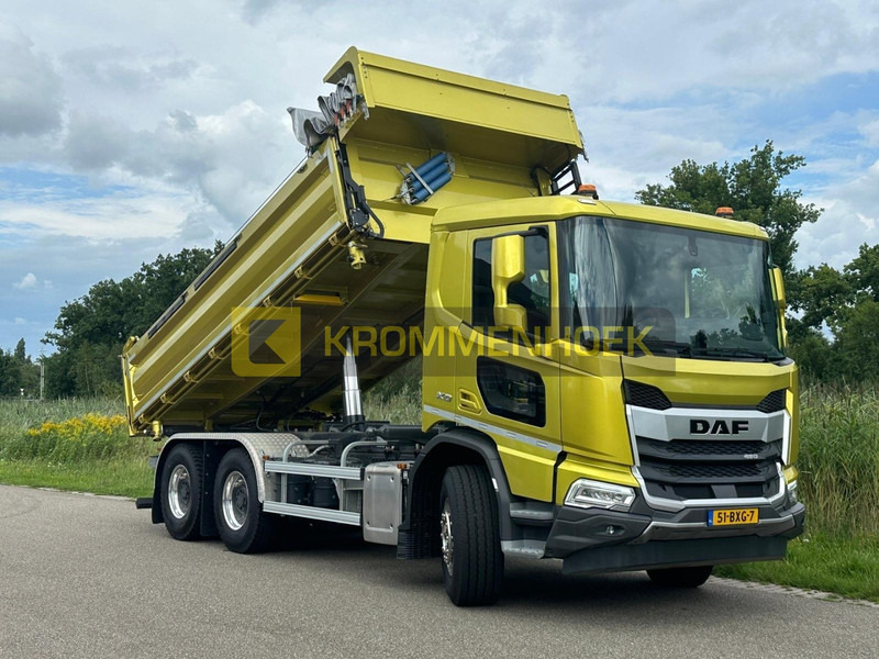 DAF XD 450 FAT Demo | 6x4 | 3 zijdige Kipper - Tippbil lastbil: bild 1 DAF XD 450 FAT Demo | 6x4 | 3 zijdige Kipper - Tippbil lastbil: bild 1