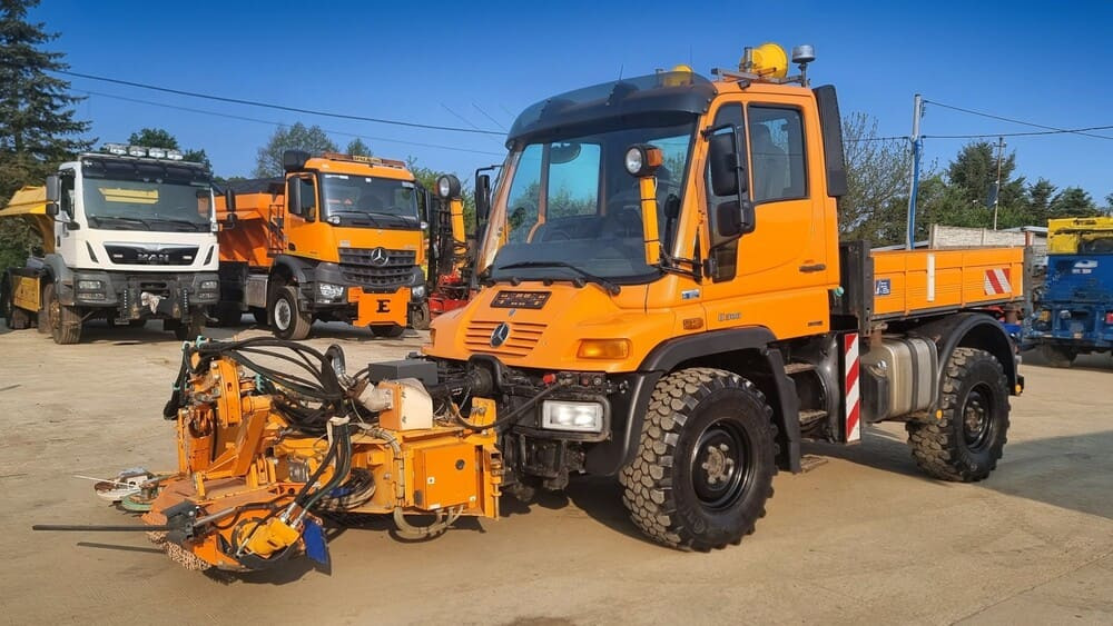 MERCEDES-BENZ Unimog U300 - Utility/ Specialfordon: bild 4 MERCEDES-BENZ Unimog U300 - Utility/ Specialfordon: bild 4