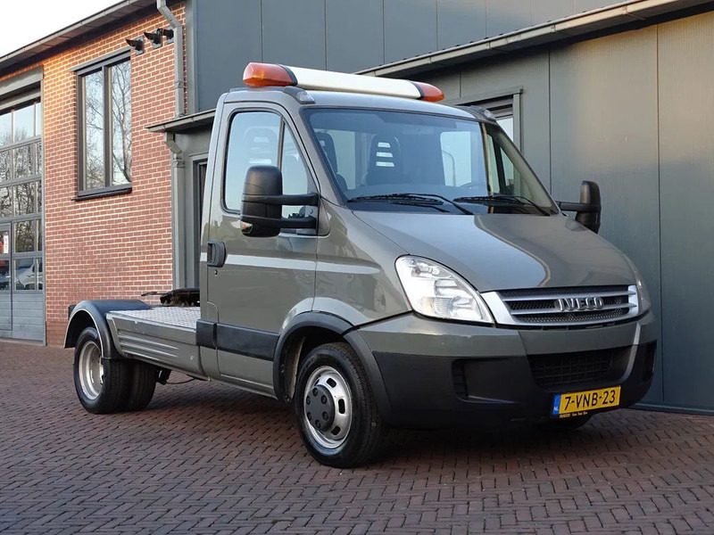 Iveco Daily 35C18 BE TREKKER 3 ZITS EURO 5 12 TON - Dragbil: bild 1 Iveco Daily 35C18 BE TREKKER 3 ZITS EURO 5 12 TON - Dragbil: bild 1