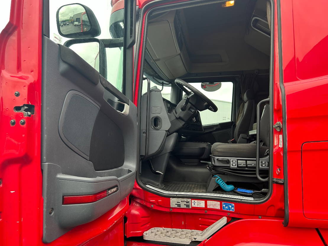 Scania R580 V8 R580 v8 Topline Retarder Full Airsuspension Double Glass - Dragbil: bild 4 Scania R580 V8 R580 v8 Topline Retarder Full Airsuspension Double Glass - Dragbil: bild 4