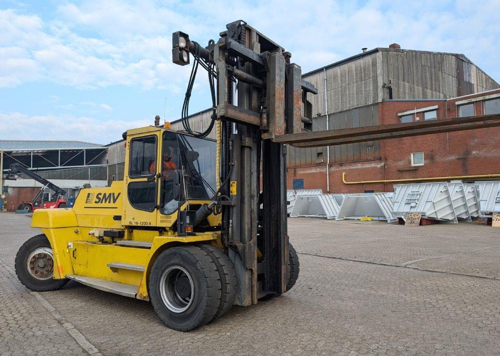 SMV SL16-1200 - Dieseltruck: bild 1 SMV SL16-1200 - Dieseltruck: bild 1