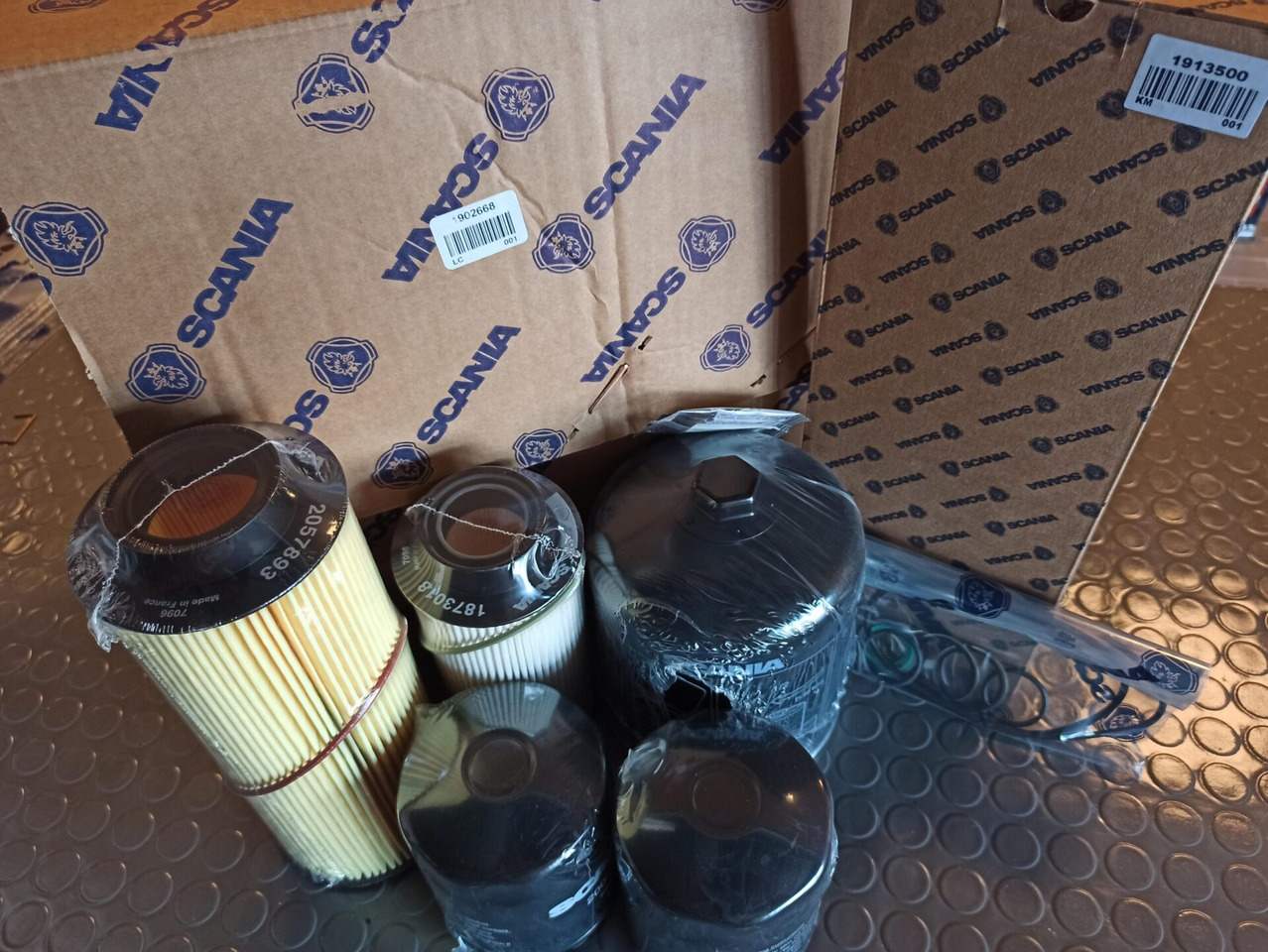 SCANIA MAINTENANCE KIT D16 - 1902668 - Motor reparationssats för Lastbil: bild 1 SCANIA MAINTENANCE KIT D16 - 1902668 - Motor reparationssats för Lastbil: bild 1