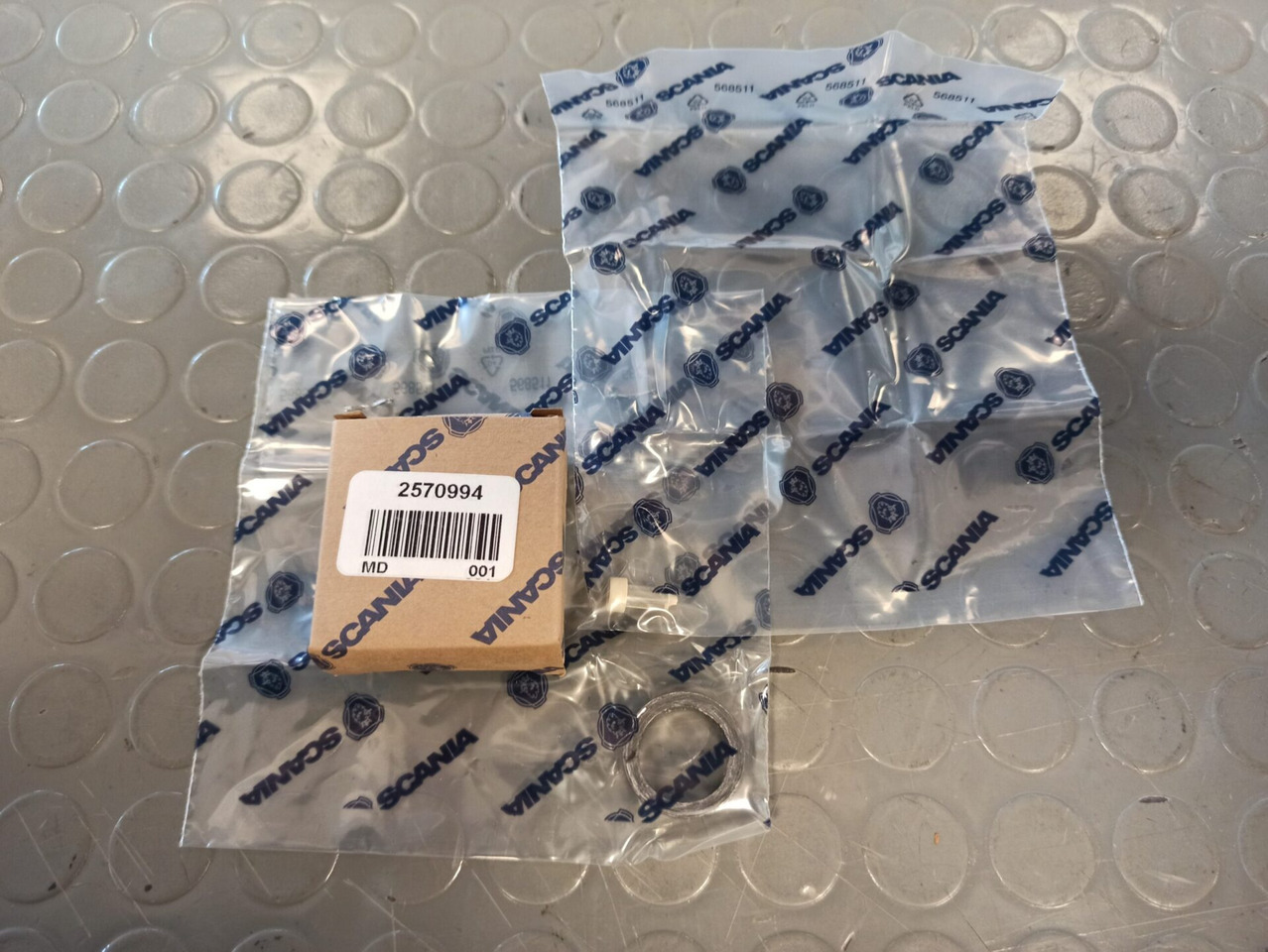 SCANIA REPAIR KIT - 2570994 - Motor reparationssats för Lastbil: bild 1 SCANIA REPAIR KIT - 2570994 - Motor reparationssats för Lastbil: bild 1