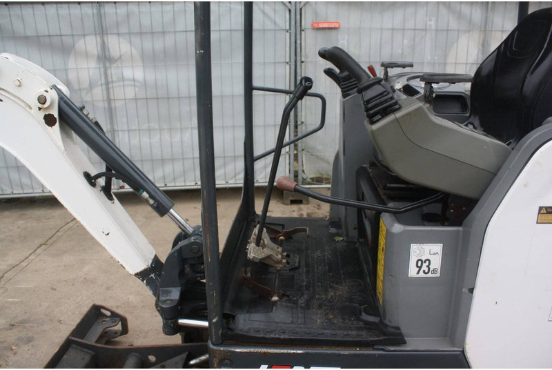 Bobcat E17 - Minigrävmaskin: bild 5 Bobcat E17 - Minigrävmaskin: bild 5