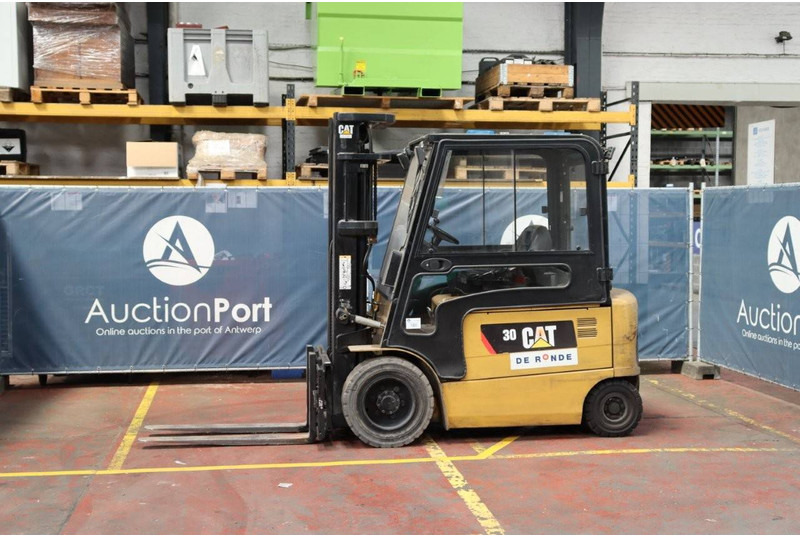 Caterpillar EP30K-PAC - Eltruck: bild 1 Caterpillar EP30K-PAC - Eltruck: bild 1