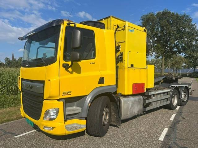 DAF CF290 - Lastbil med skåp: bild 2 DAF CF290 - Lastbil med skåp: bild 2