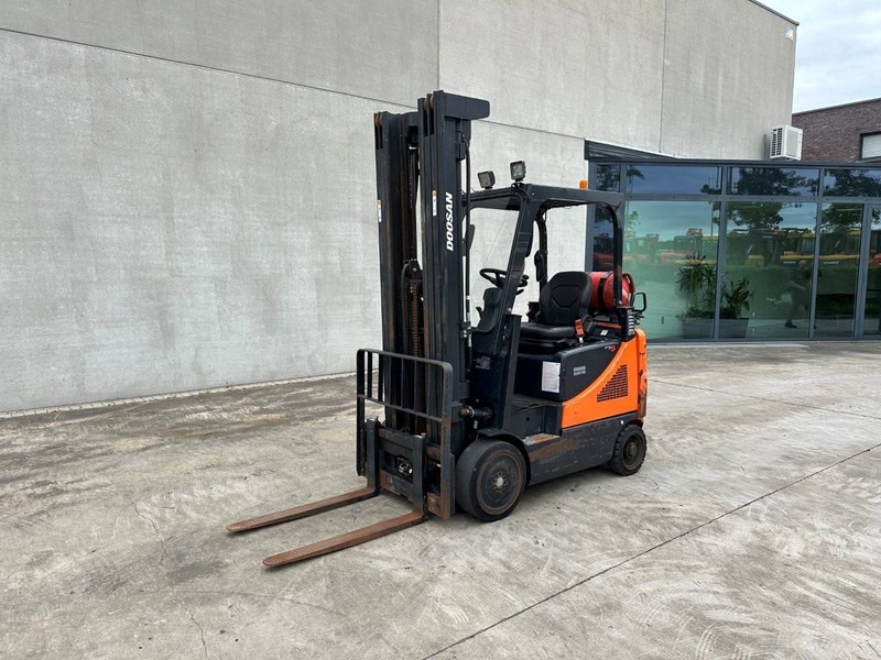 Doosan GC20E-5 - Gasoltruck: bild 1 Doosan GC20E-5 - Gasoltruck: bild 1