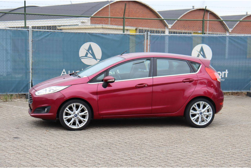Ford Fiesta - Sedan: bild 1 Ford Fiesta - Sedan: bild 1
