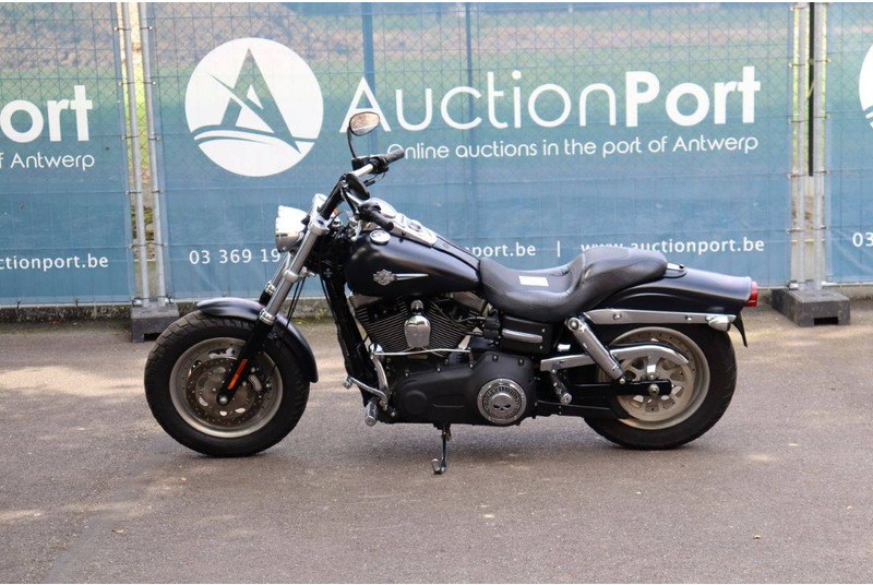 Harley-Davidson Dyna Fat Bob - Motorcykel: bild 2 Harley-Davidson Dyna Fat Bob - Motorcykel: bild 2