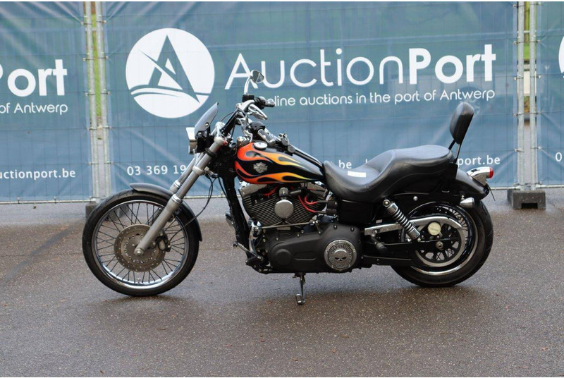 Harley-Davidson Dyna Wide Glide - Motorcykel: bild 2 Harley-Davidson Dyna Wide Glide - Motorcykel: bild 2