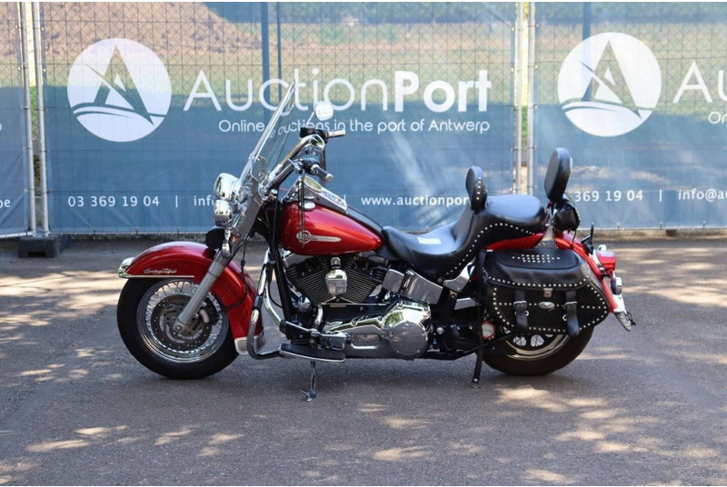 Harley-Davidson Heritage Softail Classic - Motorcykel: bild 2 Harley-Davidson Heritage Softail Classic - Motorcykel: bild 2