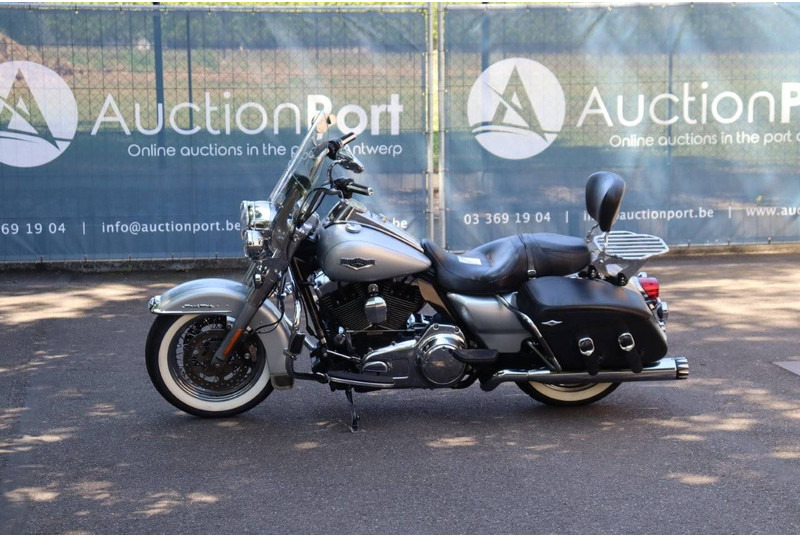 Harley-Davidson Road King Classic - Motorcykel: bild 1 Harley-Davidson Road King Classic - Motorcykel: bild 1