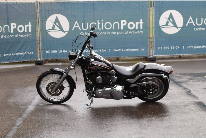 Harley-Davidson Softail Custom - Motorcykel: bild 2 Harley-Davidson Softail Custom - Motorcykel: bild 2