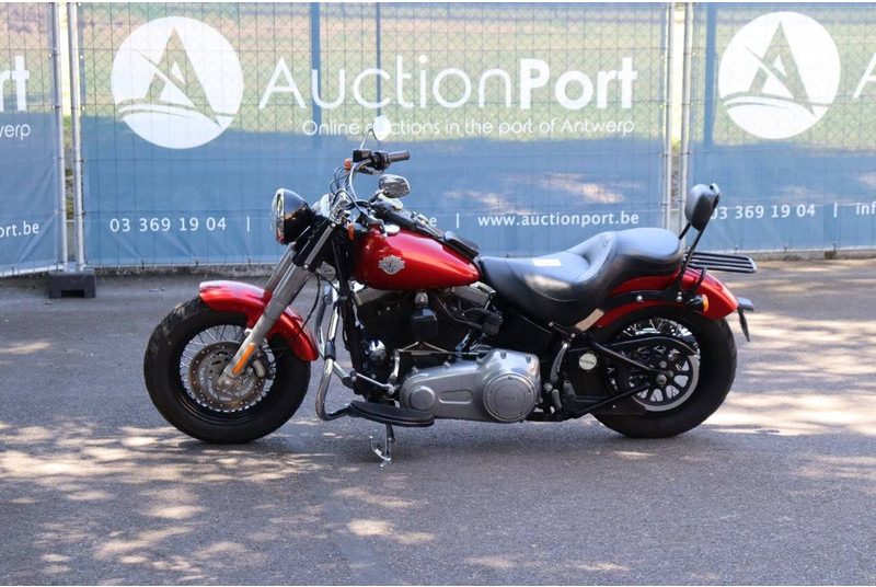 Harley-Davidson Softail Slim - Motorcykel: bild 1 Harley-Davidson Softail Slim - Motorcykel: bild 1