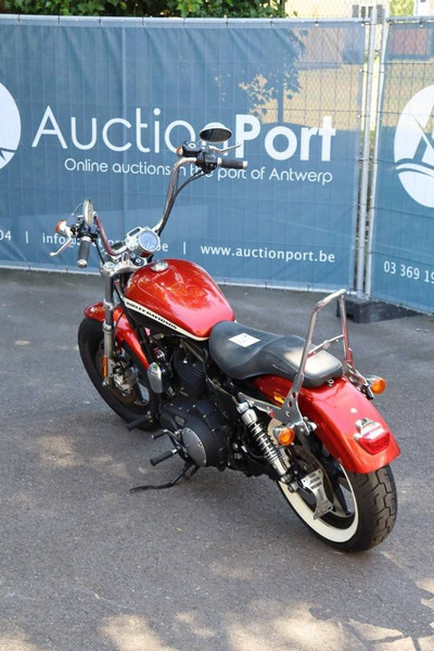 Harley-Davidson Sporster XL1200 Custom - Motorcykel: bild 4 Harley-Davidson Sporster XL1200 Custom - Motorcykel: bild 4