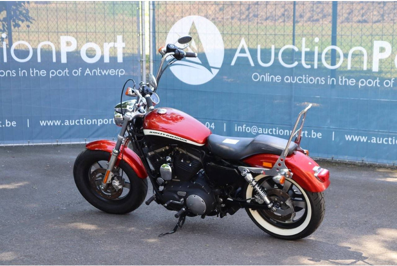 Harley-Davidson Sporster XL1200 Custom - Motorcykel: bild 3 Harley-Davidson Sporster XL1200 Custom - Motorcykel: bild 3