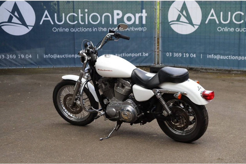 Harley-Davidson Sporster XL883 - Motorcykel: bild 3 Harley-Davidson Sporster XL883 - Motorcykel: bild 3