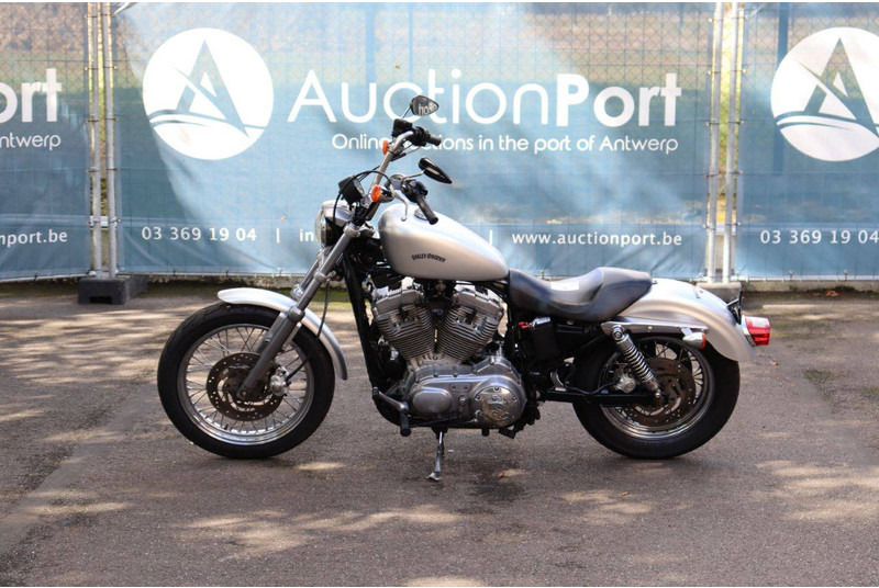 Harley-Davidson Sportster XL 883 Roadster - Motorcykel: bild 2 Harley-Davidson Sportster XL 883 Roadster - Motorcykel: bild 2
