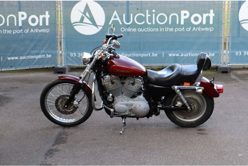 Harley-Davidson Sportster XL883 - Motorcykel: bild 2 Harley-Davidson Sportster XL883 - Motorcykel: bild 2