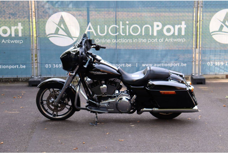 Harley-Davidson Street Glide - Motorcykel: bild 2 Harley-Davidson Street Glide - Motorcykel: bild 2