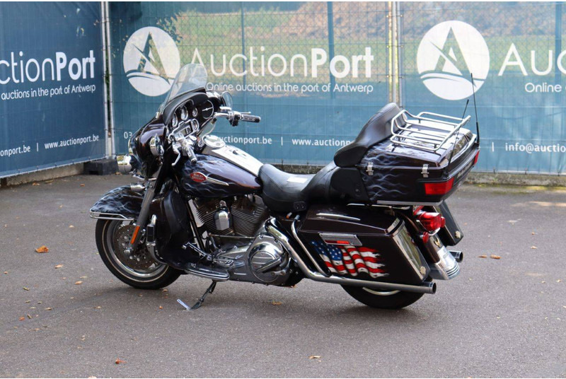 Harley-Davidson Ultra Classic CVO - Motorcykel: bild 3 Harley-Davidson Ultra Classic CVO - Motorcykel: bild 3