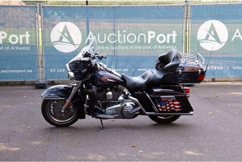 Harley-Davidson Ultra Classic CVO - Motorcykel: bild 1 Harley-Davidson Ultra Classic CVO - Motorcykel: bild 1
