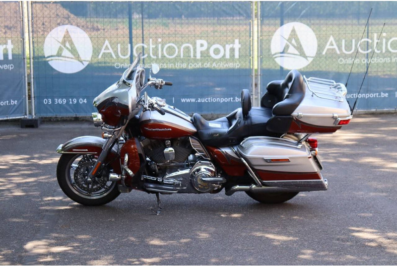 Harley-Davidson Ultra Classic CVO - Motorcykel: bild 2 Harley-Davidson Ultra Classic CVO - Motorcykel: bild 2