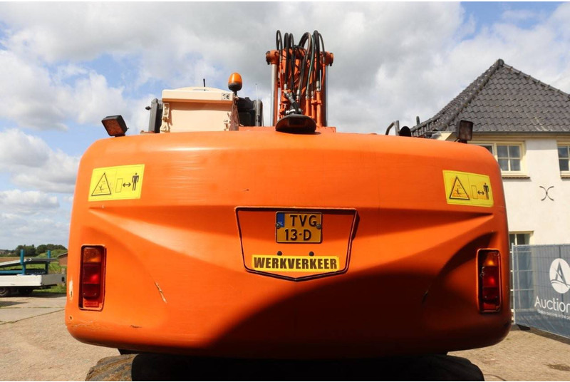 Hitachi ZX140W-3 - Grävmaskin på däck: bild 5 Hitachi ZX140W-3 - Grävmaskin på däck: bild 5