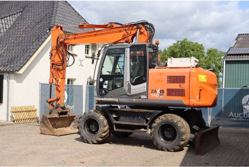 Hitachi ZX140W-3 - Grävmaskin på däck: bild 3 Hitachi ZX140W-3 - Grävmaskin på däck: bild 3