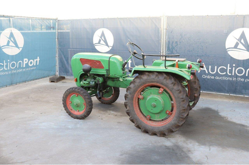 Holder B12 - Traktor: bild 3 Holder B12 - Traktor: bild 3