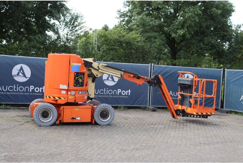 JLG E300AJP - Bomlift: bild 1 JLG E300AJP - Bomlift: bild 1