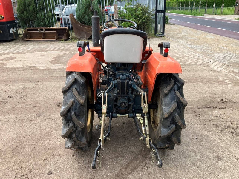 Kubota B1502DT - Traktor: bild 4 Kubota B1502DT - Traktor: bild 4