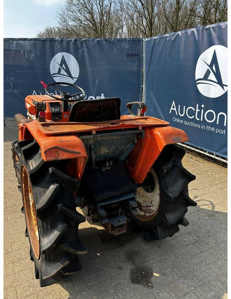 Kubota B1600E - Traktor: bild 2 Kubota B1600E - Traktor: bild 2