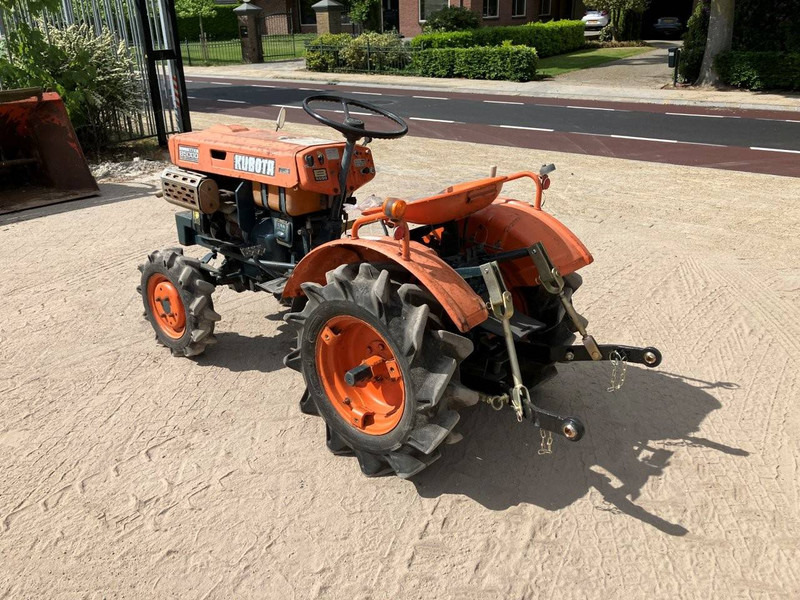 Kubota B5000 - Traktor: bild 3 Kubota B5000 - Traktor: bild 3
